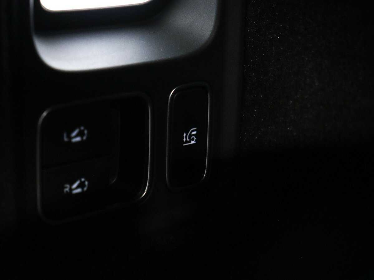 Купить LiXiang L9 52.3 kWh, 2024, 17 444 км, фото №29