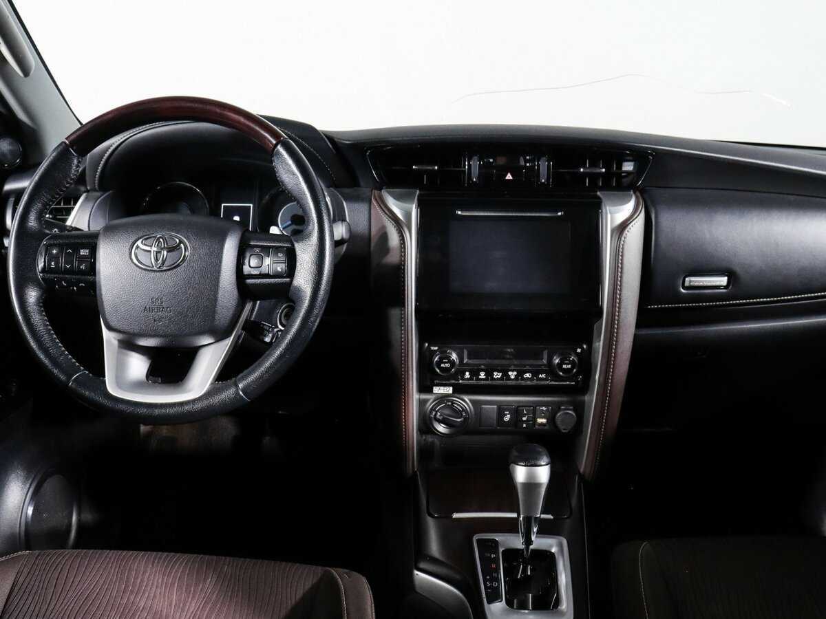 Купить Toyota Fortuner, 2019, 117 000 км, фото №9