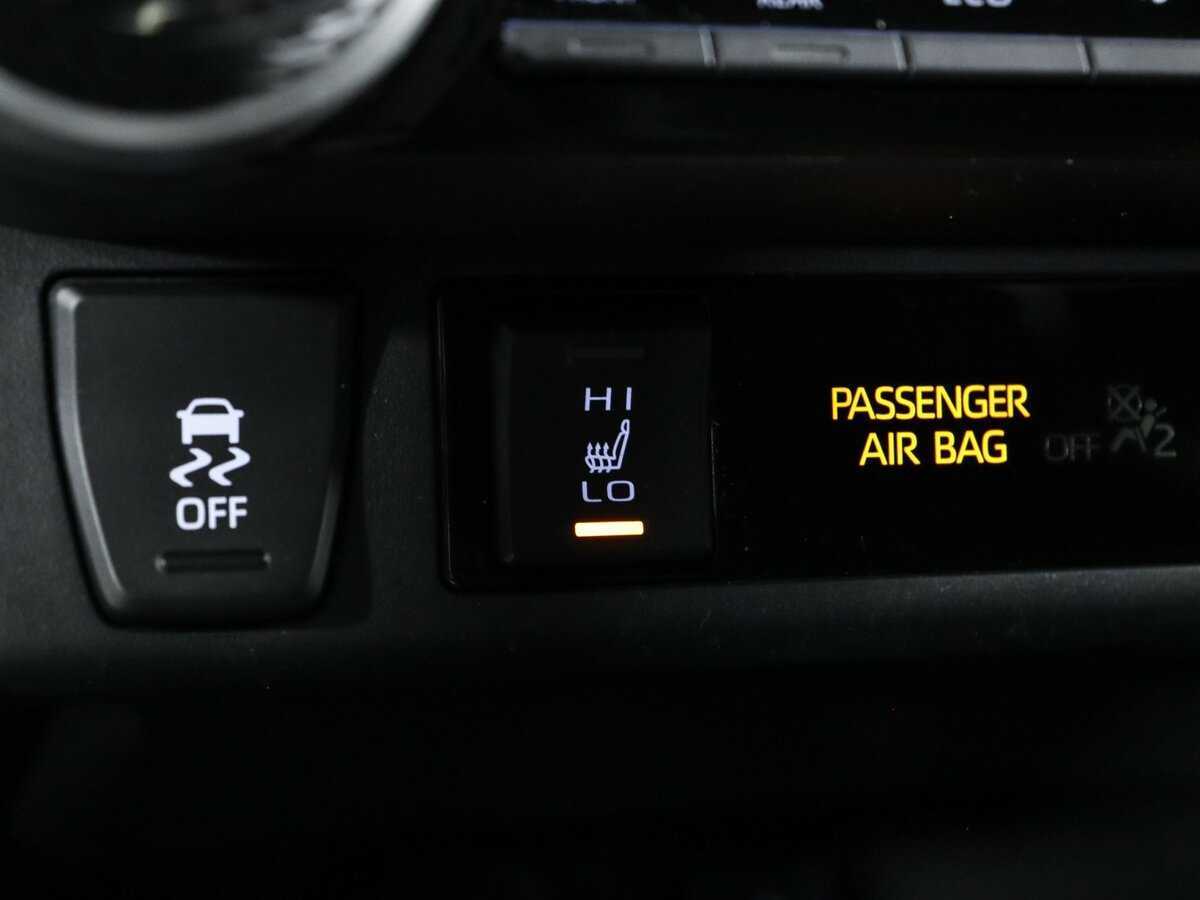 Купить Toyota RAV4, 2021, 68 235 км, фото №18