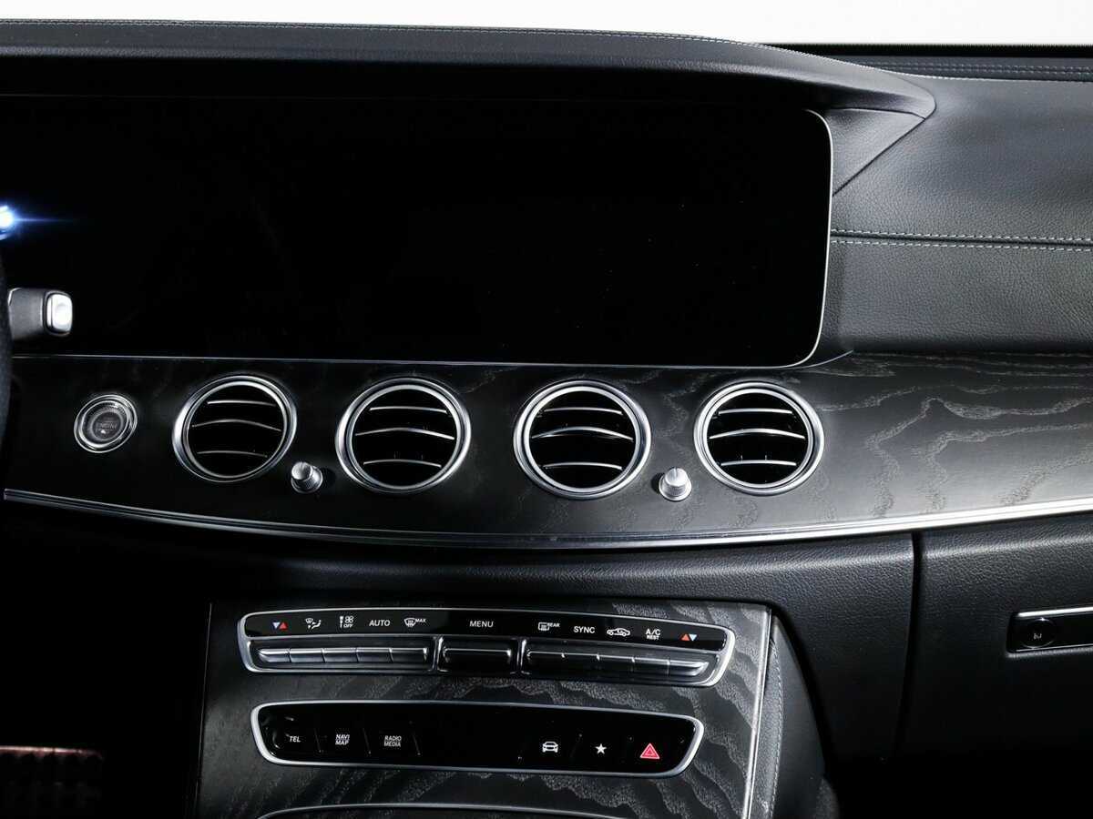 Купить Mercedes-Benz E-Класс 200, 2022, 25 000 км, фото №10