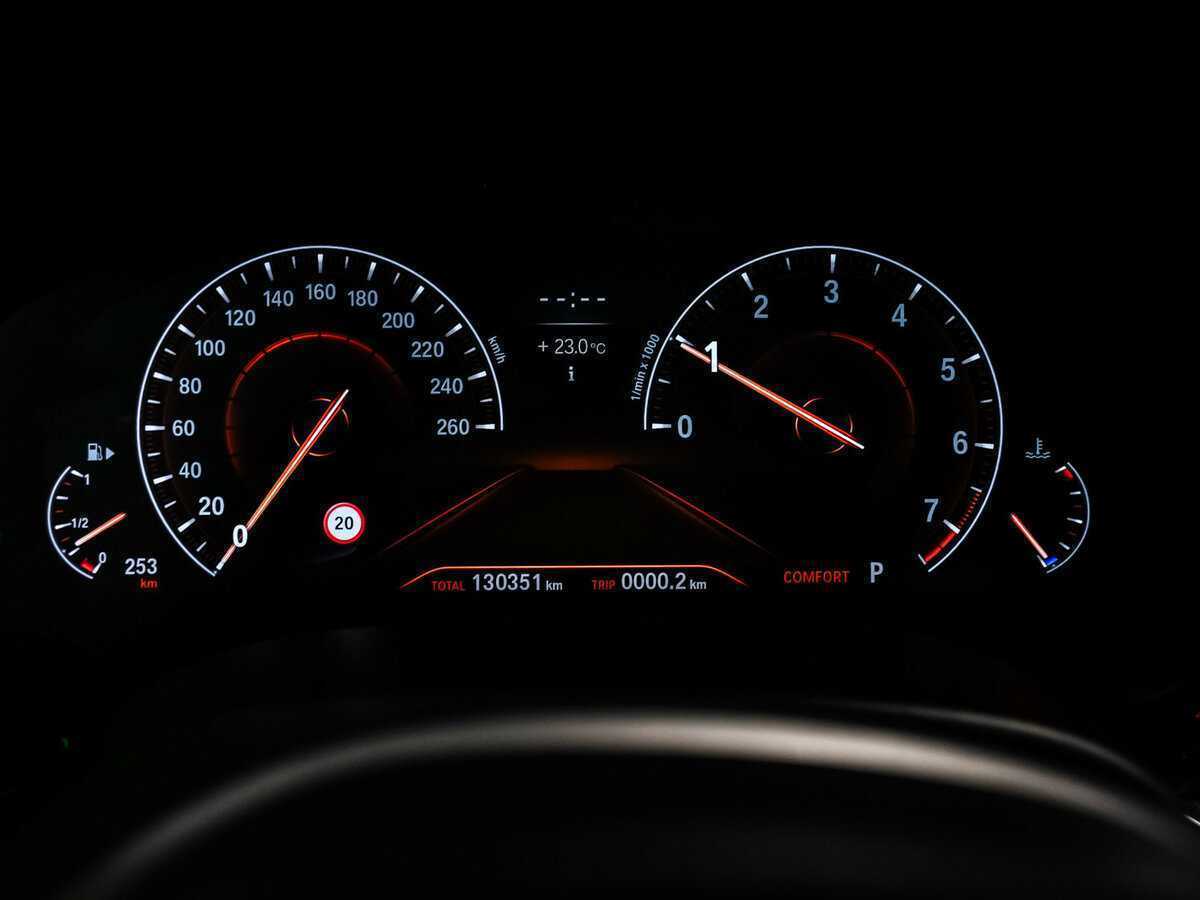 Купить BMW 5 серии 540i xDrive, 2019, 130 000 км, фото №10