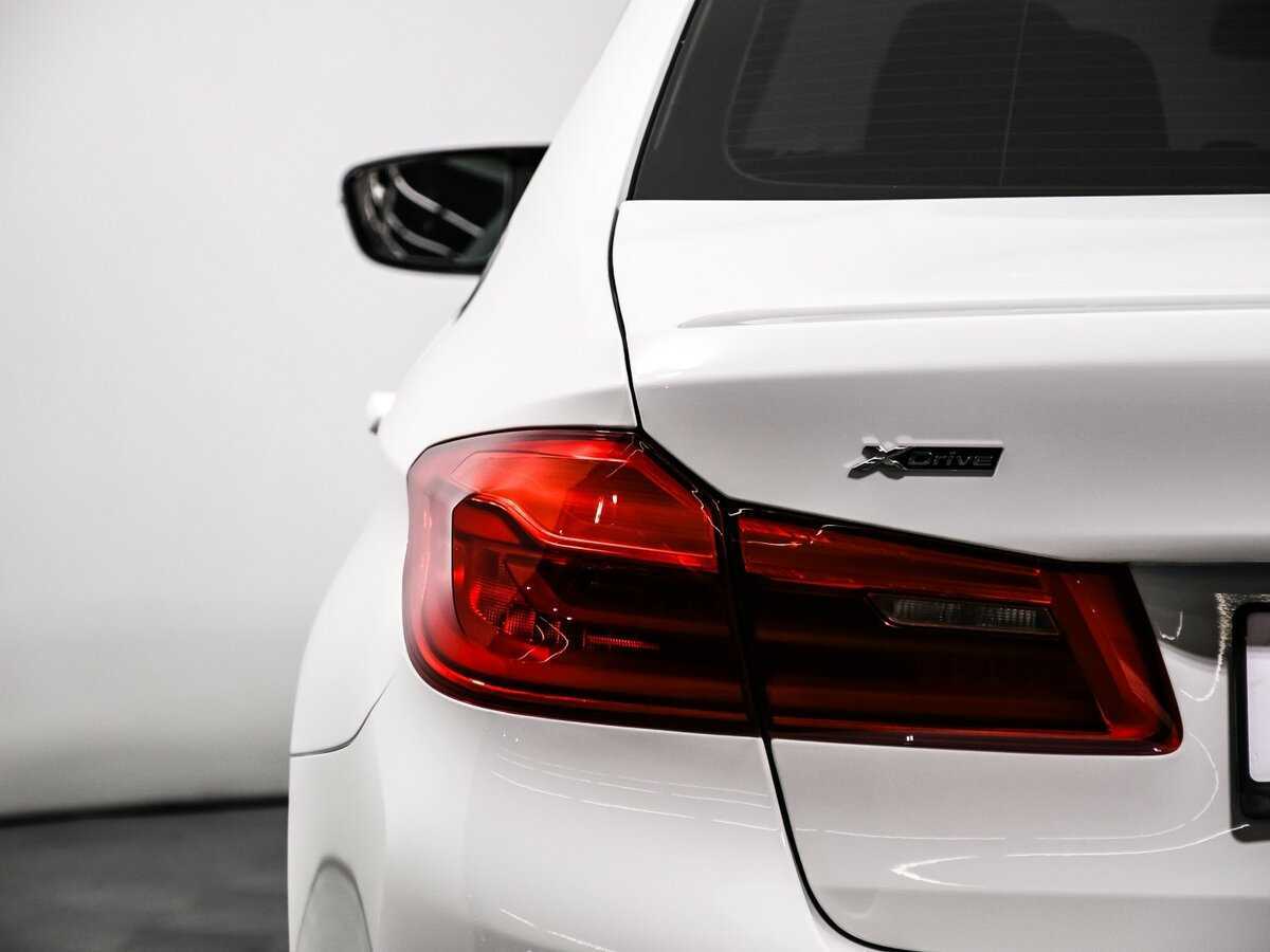 Купить BMW 5 серии 540i xDrive, 2019, 130 000 км, фото №16