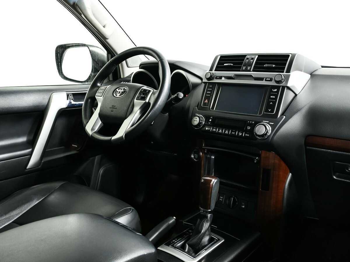 Купить Toyota Land Cruiser Prado, 2017, 91 394 км, фото №9