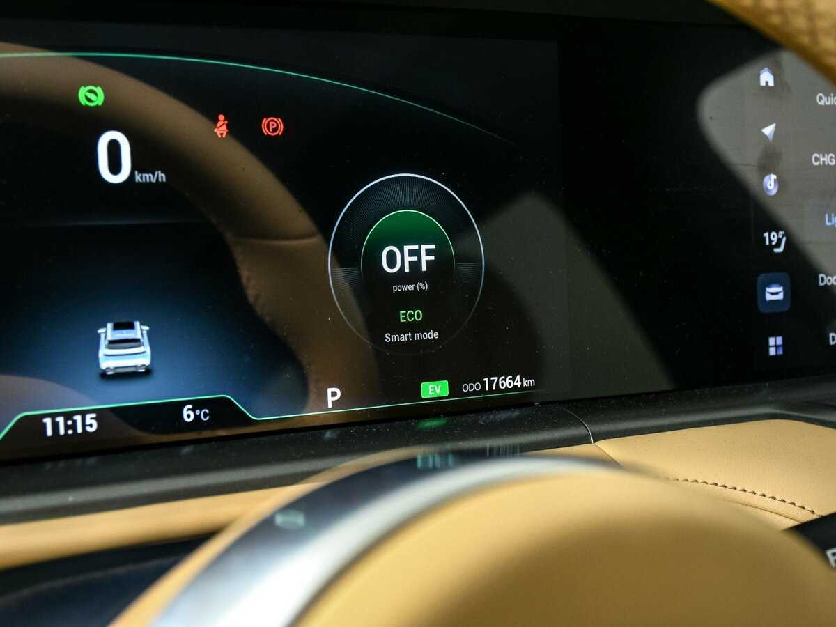 Купить Voyah Free, 2023, 15 000 км, фото №8