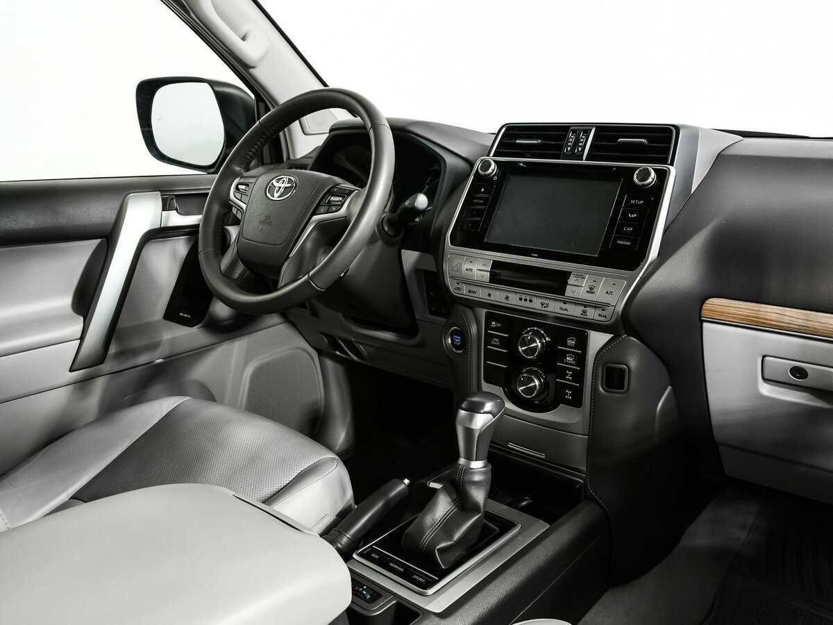 Купить Toyota Land Cruiser Prado, 2018, 67 500 км, фото №9