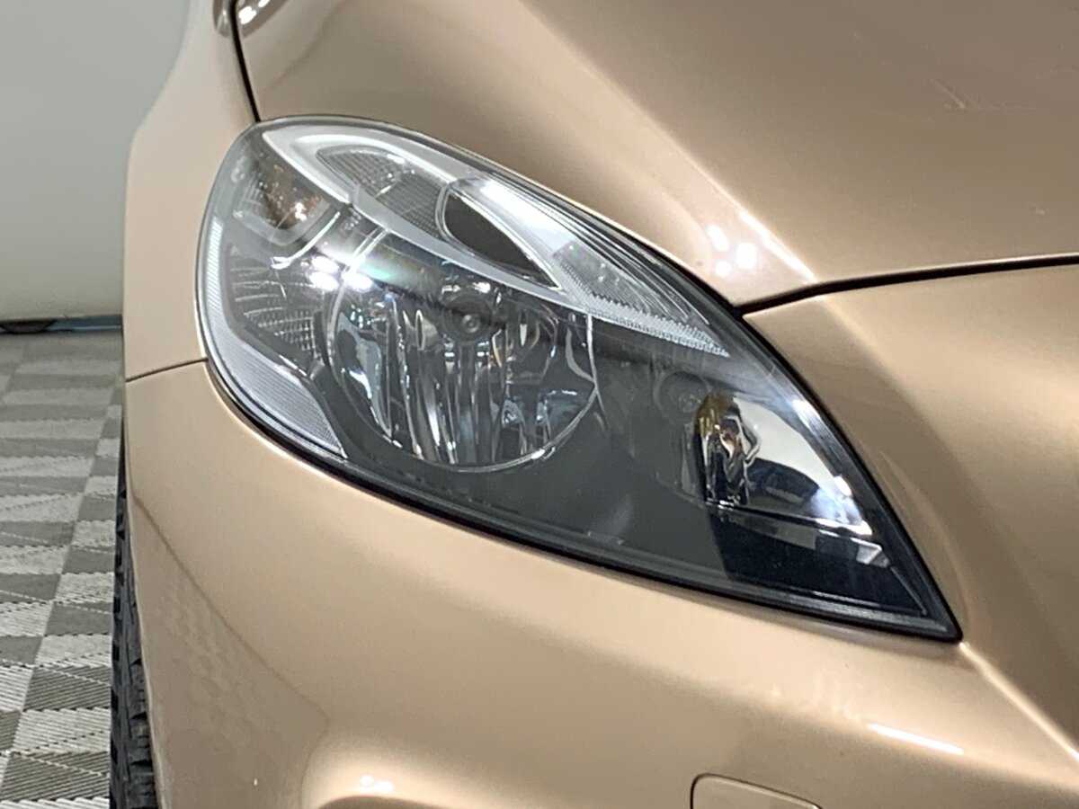 Купить Volvo V40, 2015, 101 225 км, фото №10