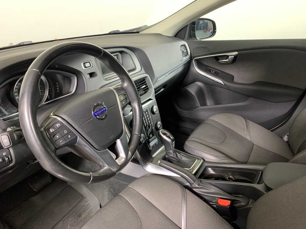 Купить Volvo V40, 2015, 101 225 км, фото №12
