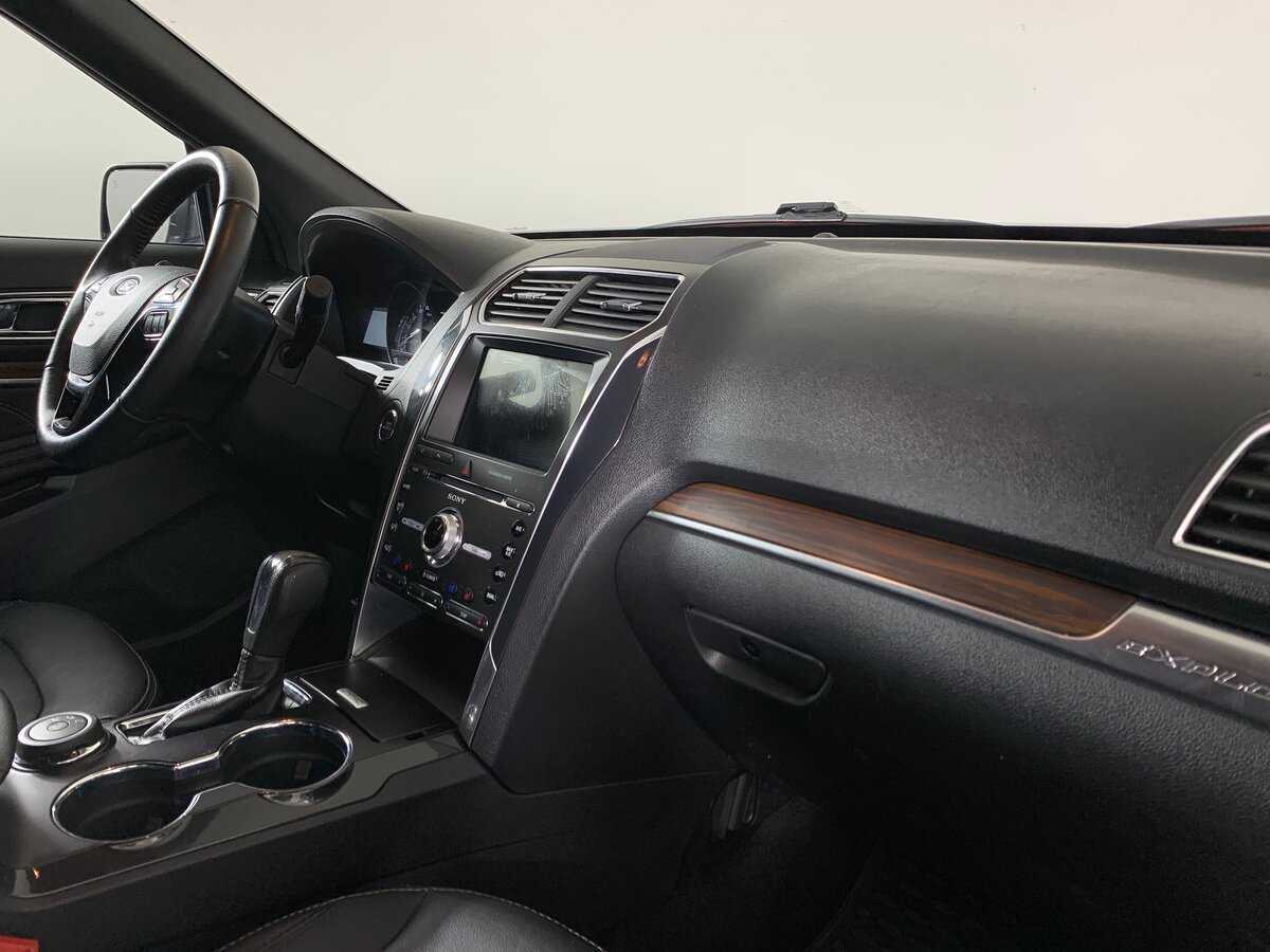 Купить Ford Explorer, 2018, 122 900 км, фото №14