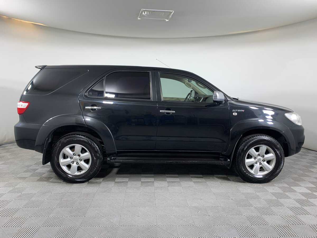 Купить Toyota Fortuner, 2011, 314 544 км, фото №4