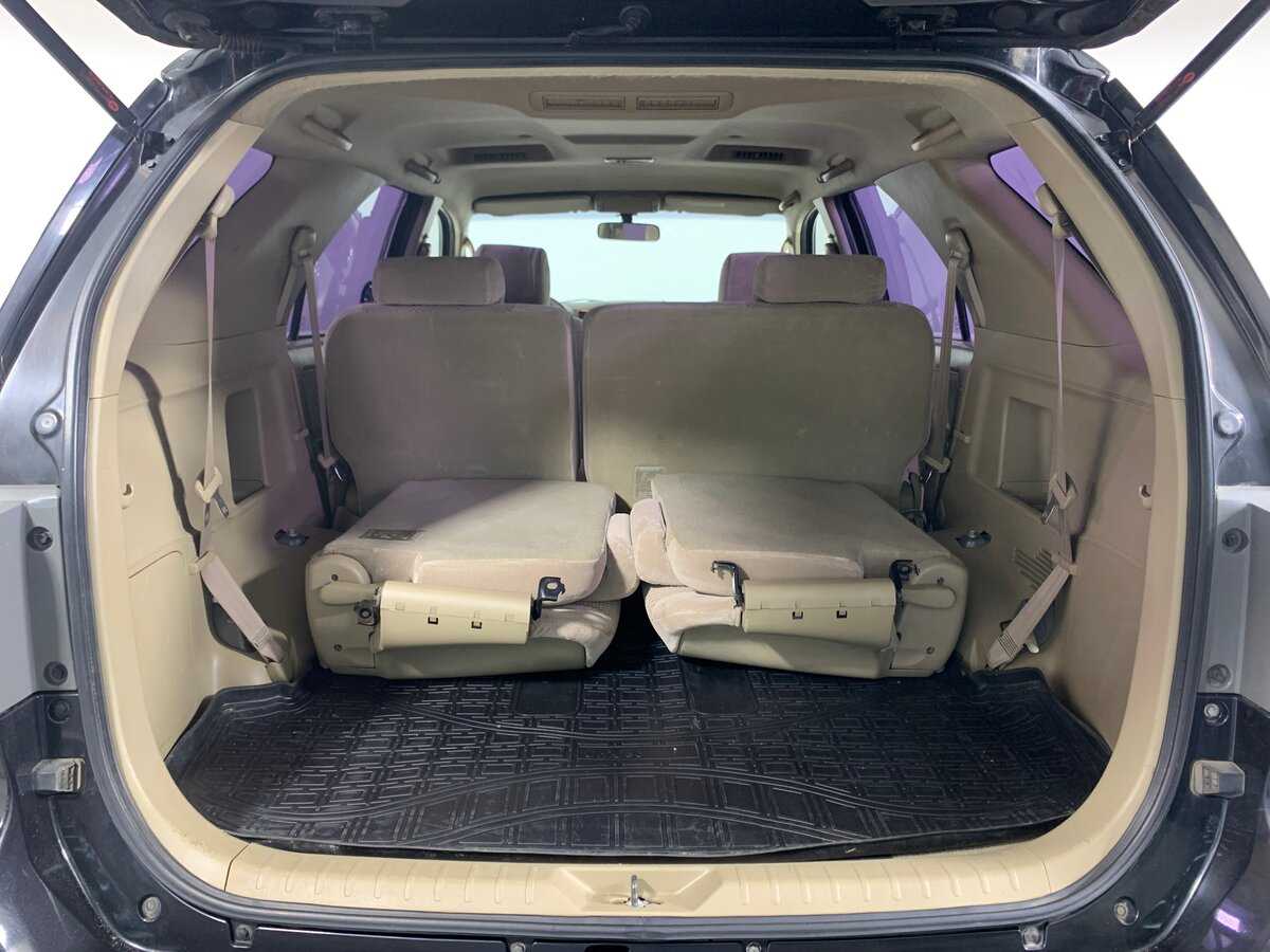 Купить Toyota Fortuner, 2011, 314 544 км, фото №17