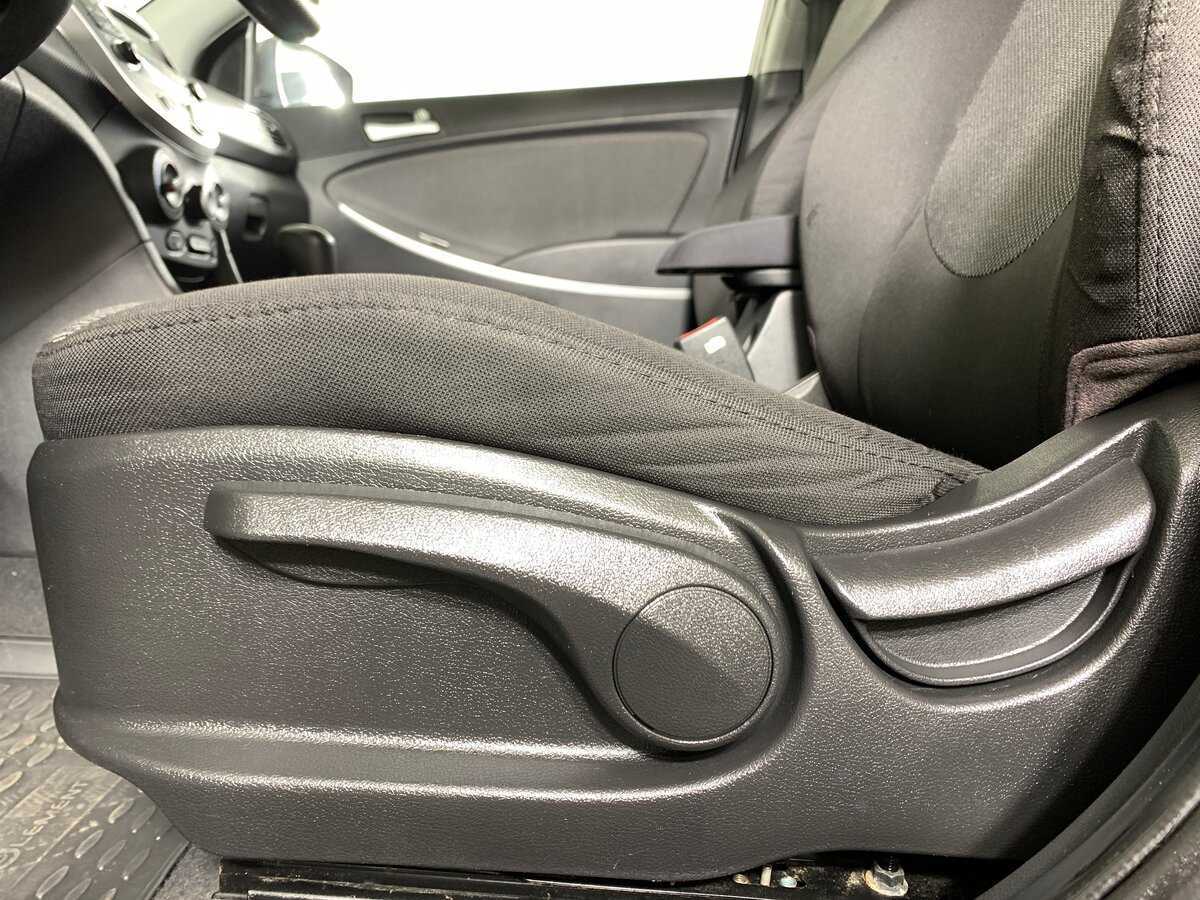 Купить Hyundai Solaris, 2012, 120 016 км, фото №14