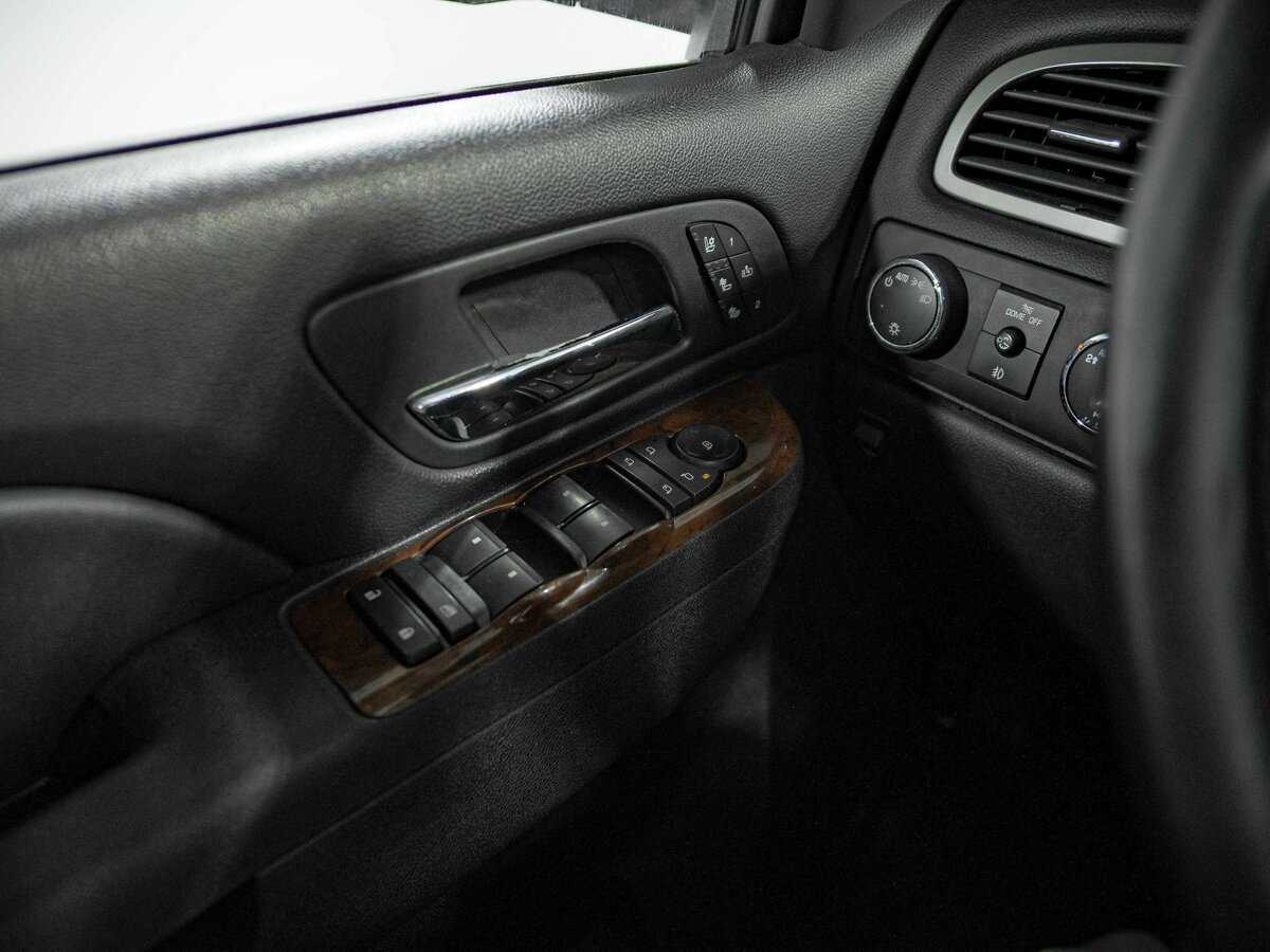 Купить Chevrolet Tahoe 6AT, 2012, 208 111 км, фото №11