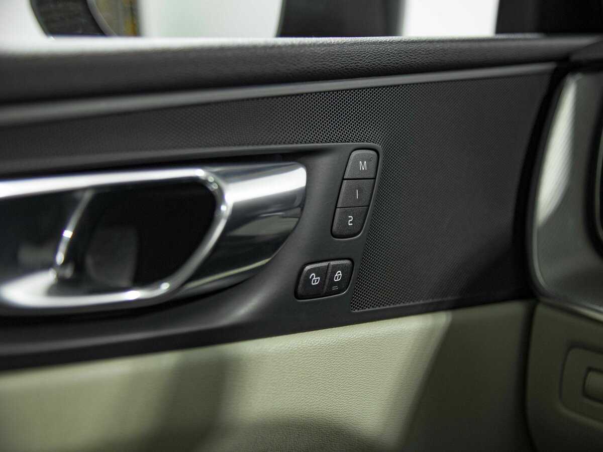 Купить Volvo XC60, 2017, 118 242 км, фото №16