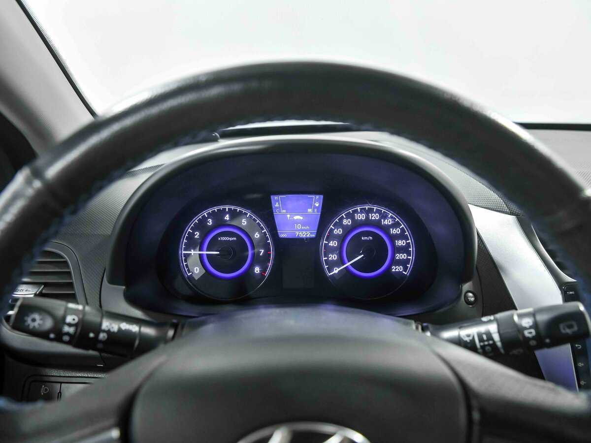 Купить Hyundai Solaris, 2011, 7 516 км, фото №6