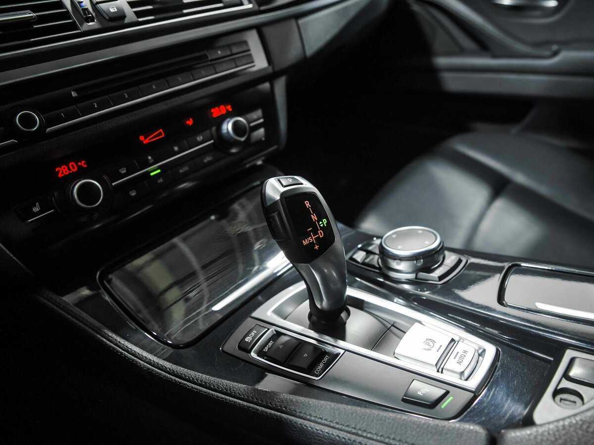 Купить BMW 5 серии 520i, 2013, 213 136 км, фото №11