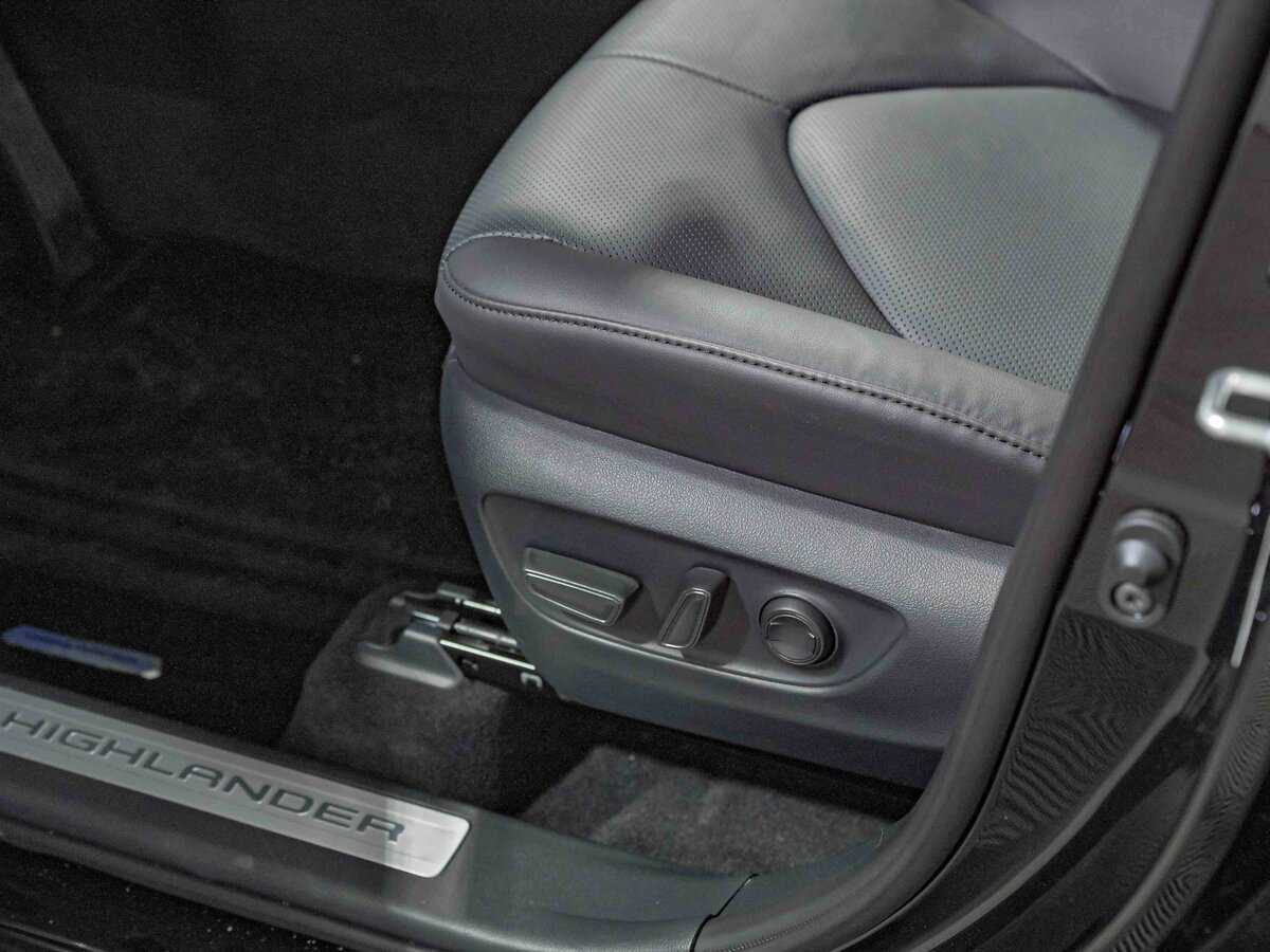 Купить Toyota Highlander, 2024, 82 км, фото №14