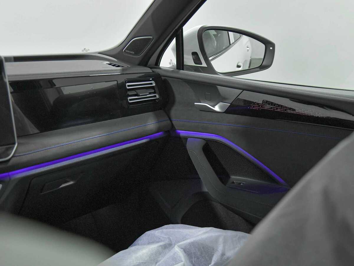 Купить Volkswagen Tiguan L Pro, 2024, 48 км, фото №22