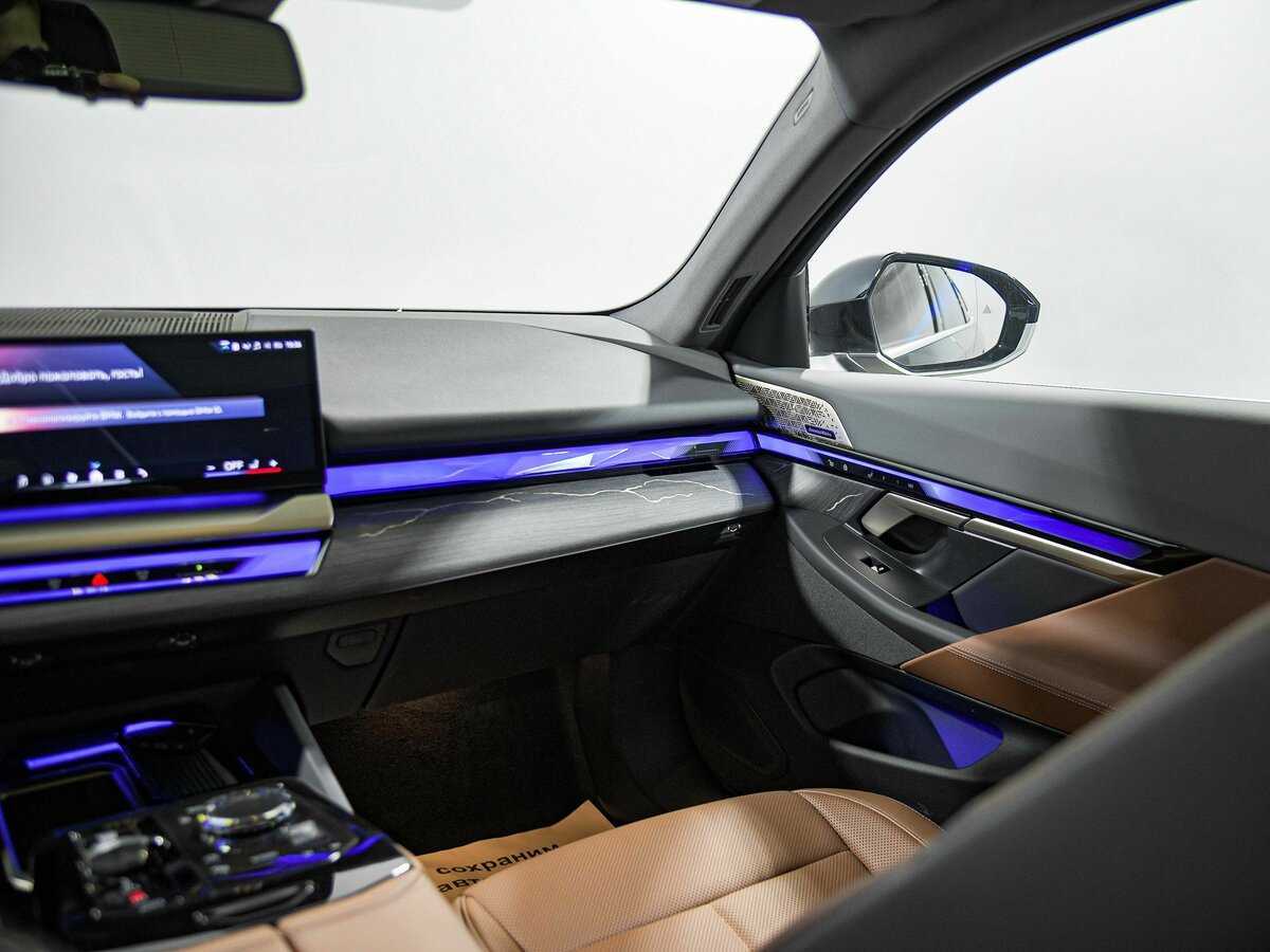 Купить BMW 5 серии Long 530Li, 2024, 35 км, фото №26