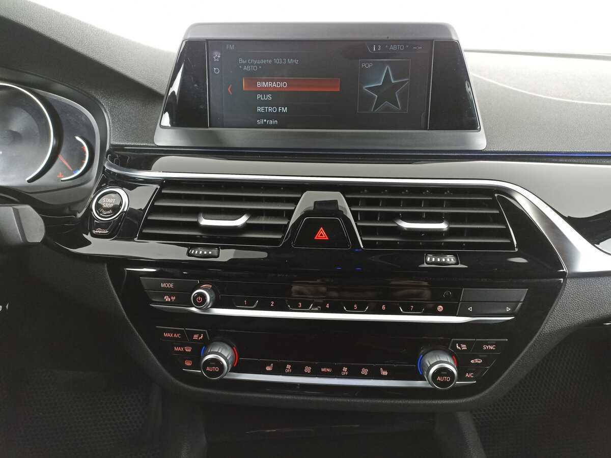 Купить BMW 5 серии 520d xDrive, 2018, 117 323 км, фото №14