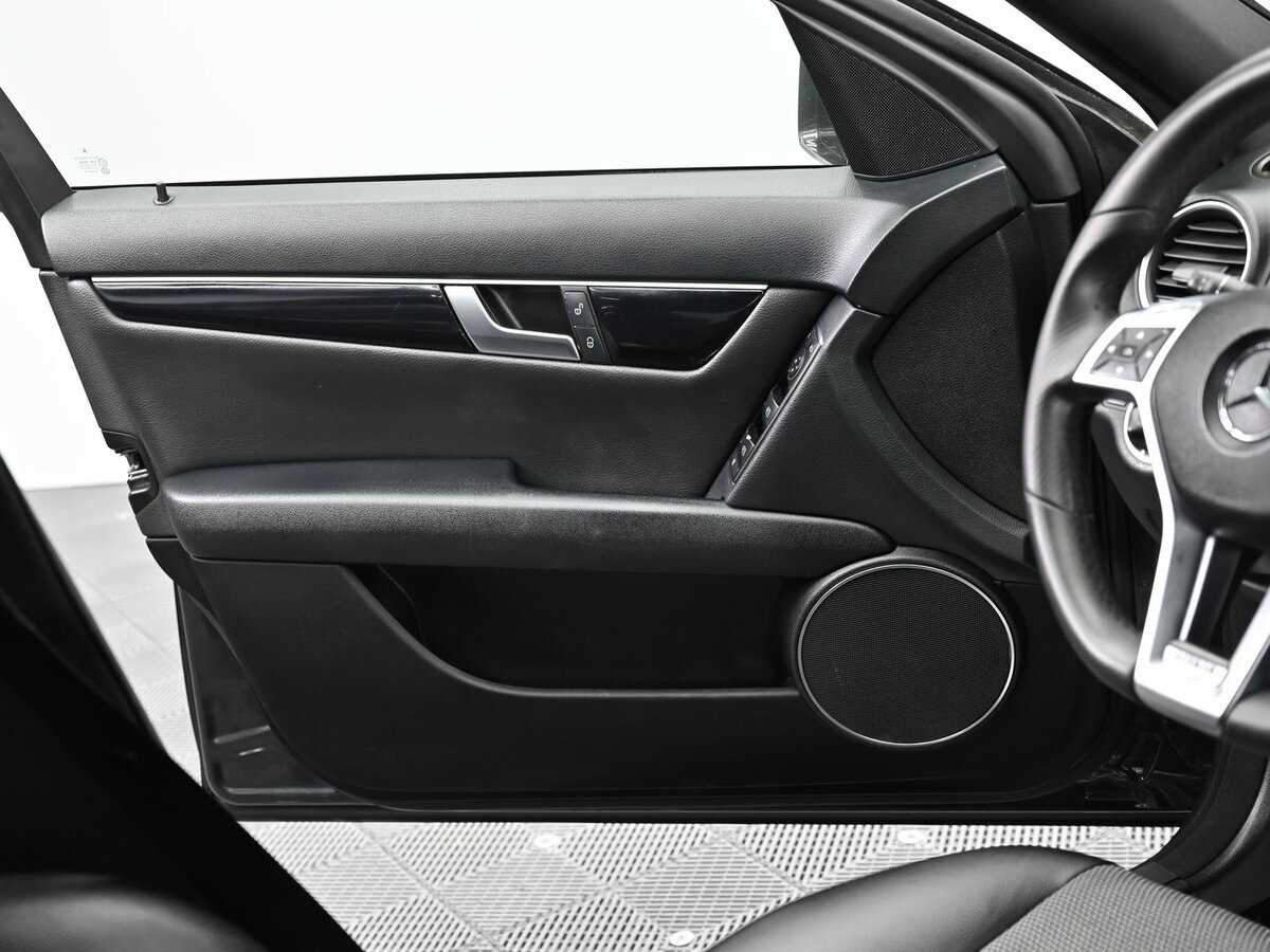 Купить Mercedes-Benz C-Класс 200, 2011, 198 000 км, фото №6