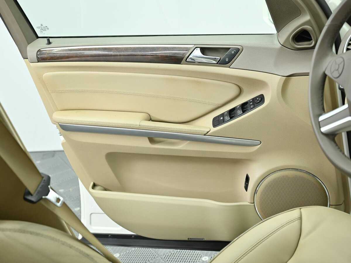 Купить Mercedes-Benz GL-Класс 350, 2010, 215 000 км, фото №9