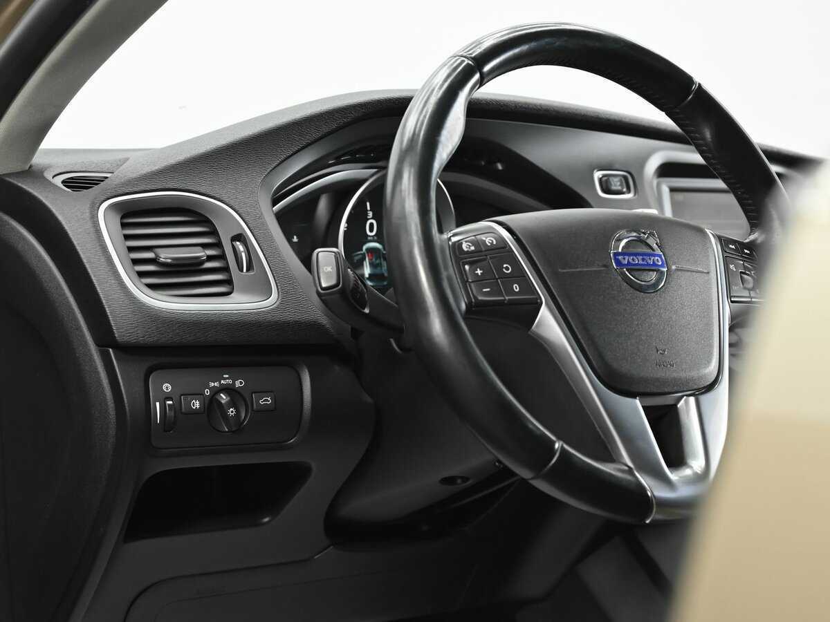 Купить Volvo V40, 2014, 157 000 км, фото №9