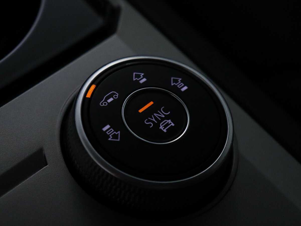 Купить Volkswagen Touareg, 2018, 90 730 км, фото №26