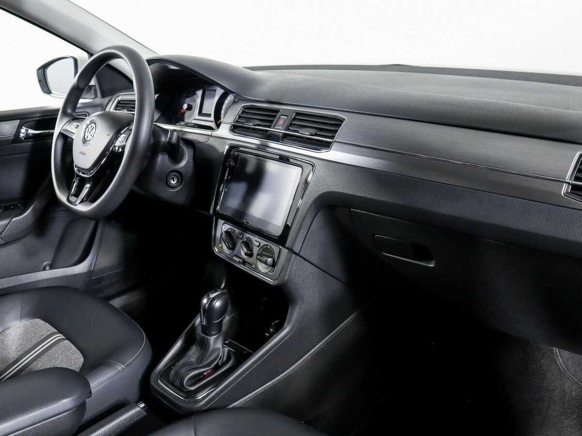 Купить Volkswagen Santana, 2022, 35 856 км, фото №6