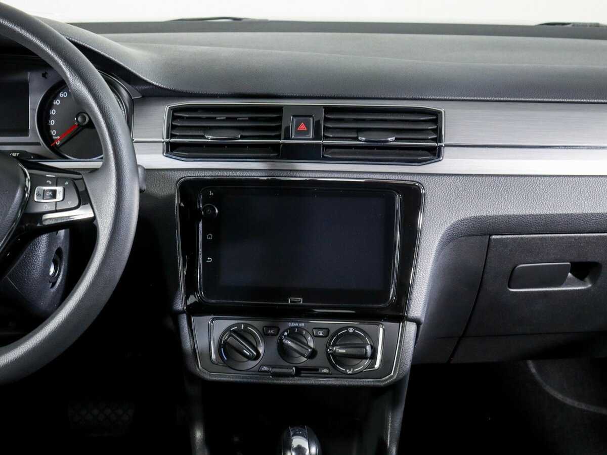 Купить Volkswagen Santana, 2022, 35 856 км, фото №10