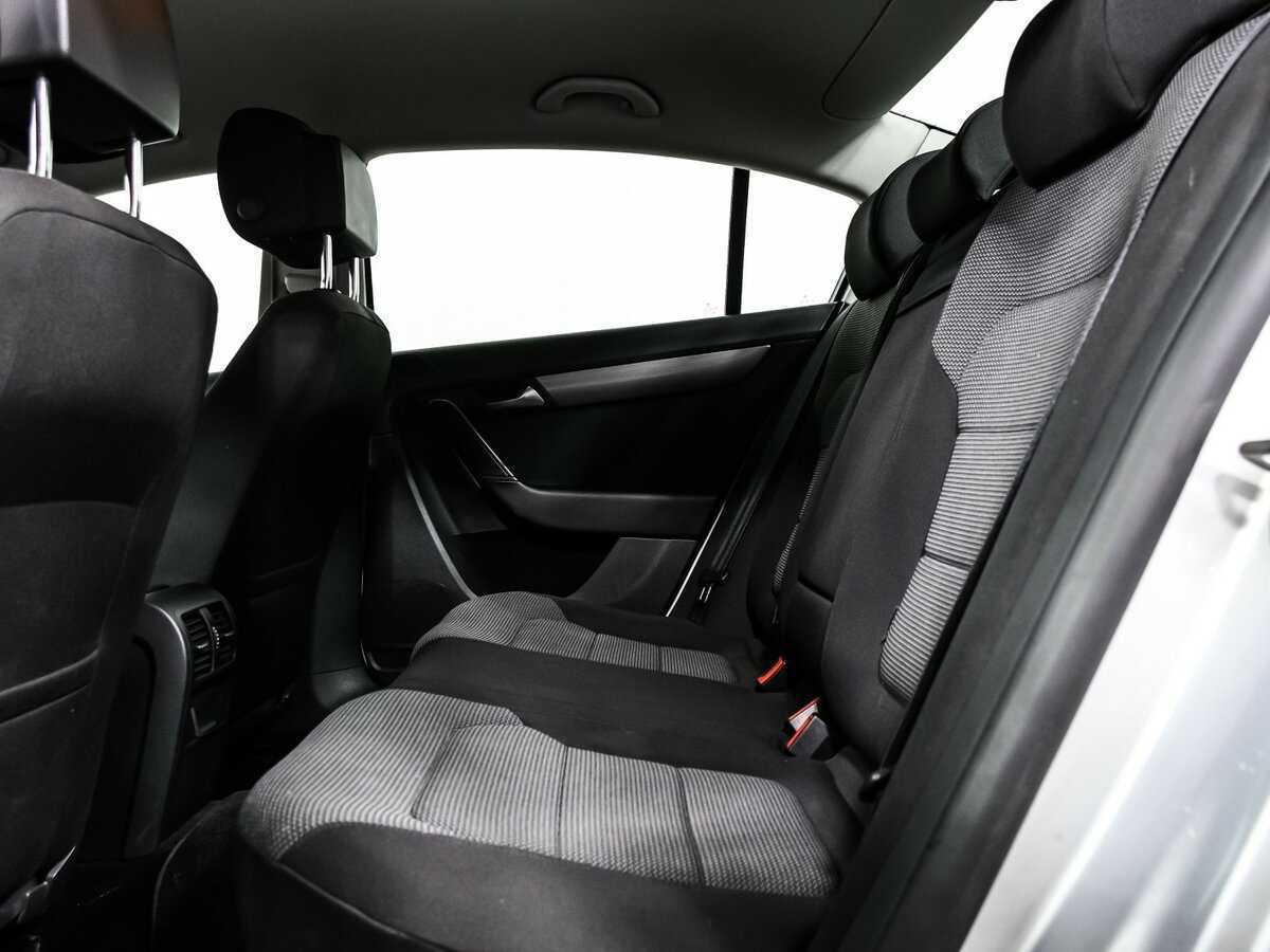 Купить Volkswagen Passat, 2011, 229 000 км, фото №13