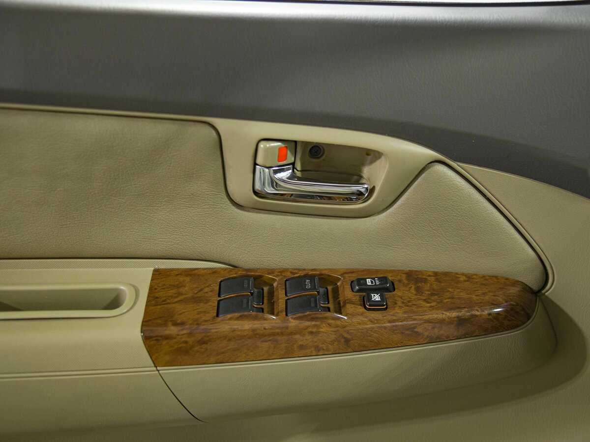 Купить Toyota Fortuner, 2012, 146 500 км, фото №11