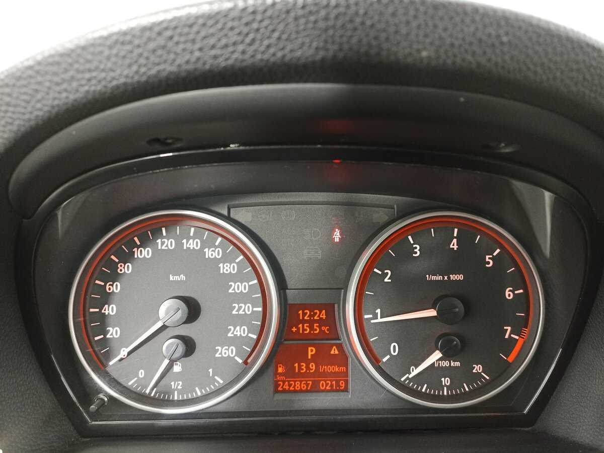 Купить BMW 3 серии 325i, 2006, 243 001 км, фото №13