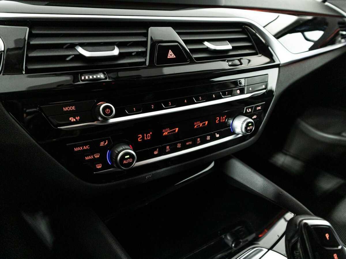 Купить BMW 5 серии 520d, 2019, 113 099 км, фото №19