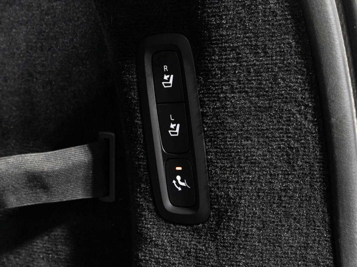 Купить Volvo V90 Cross Country, 2019, 164 171 км, фото №23