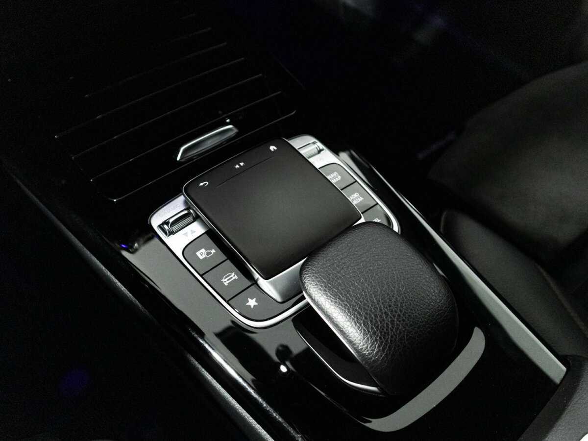 Купить Mercedes-Benz CLA 200, 2019, 116 821 км, фото №16