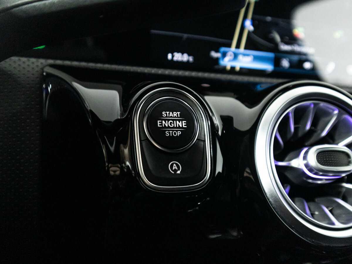 Купить Mercedes-Benz CLA 200, 2019, 116 821 км, фото №17