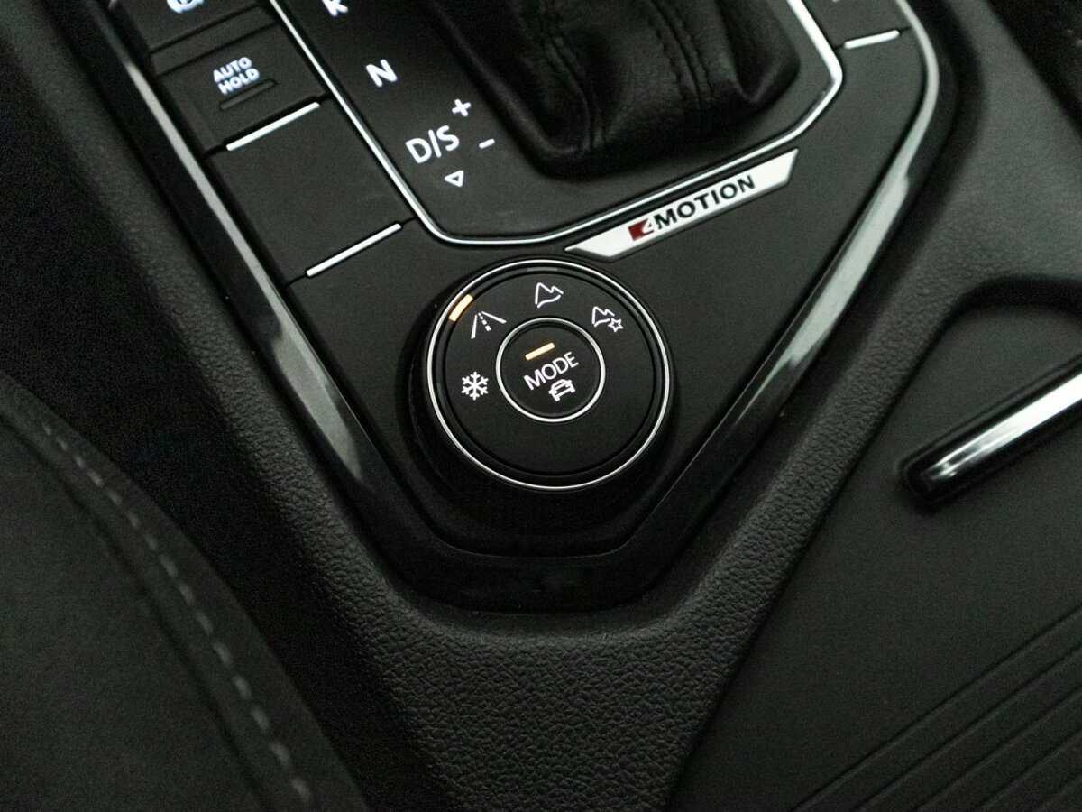 Купить Volkswagen Tiguan, 2020, 100 321 км, фото №17
