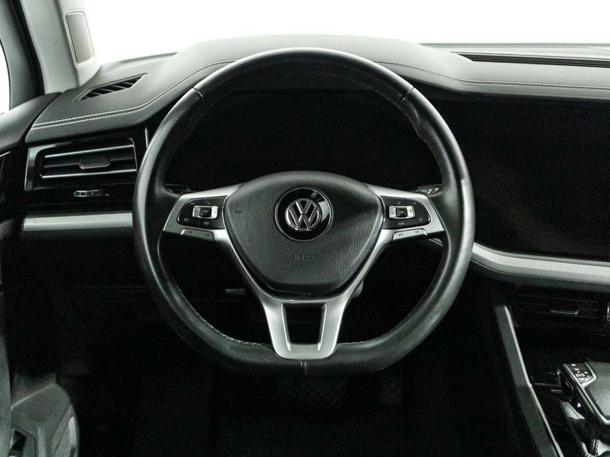 Купить Volkswagen Touareg, 2019, 97 163 км, фото №17
