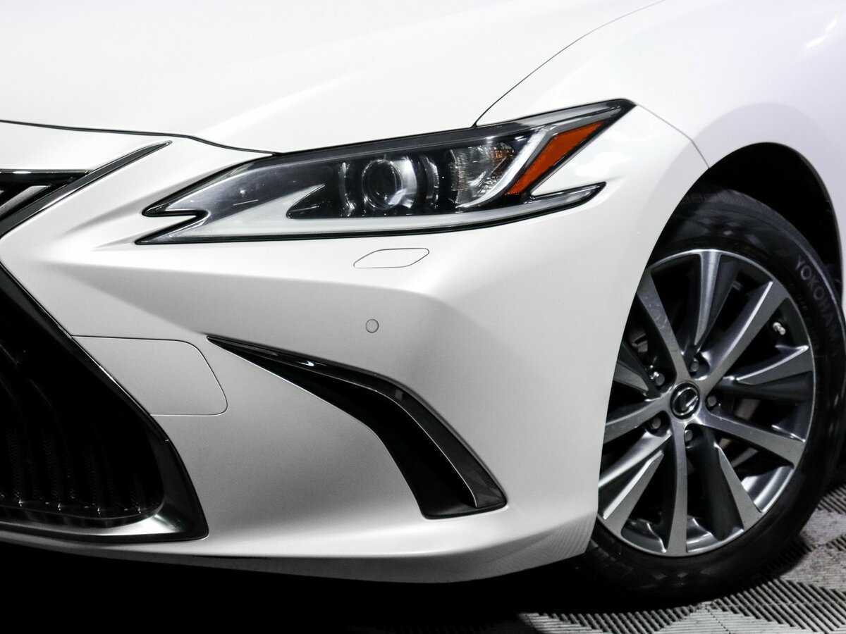 Купить Lexus ES 250, 2019, 63 859 км, фото №13