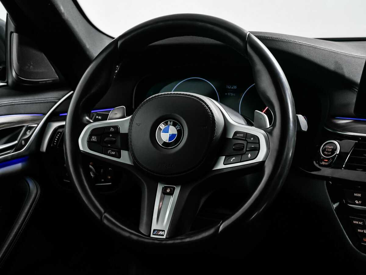 Купить BMW 5 серии 530d xDrive, 2019, 100 500 км, фото №12