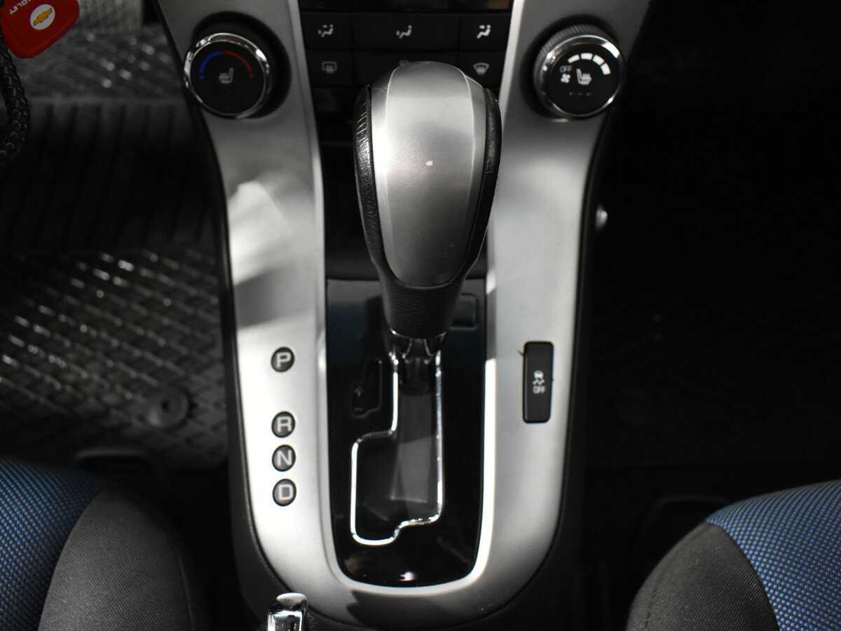 Купить Chevrolet Cruze, 2011, 77 860 км, фото №10