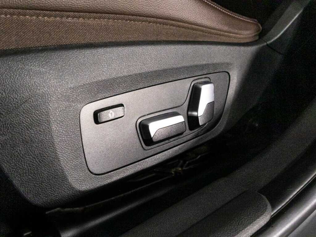 Купить BMW 3 серии 330i, 2019, 93 187 км, фото №23