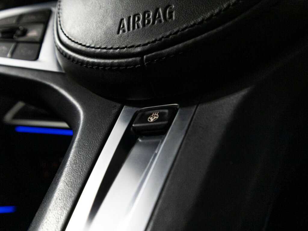 Купить BMW 3 серии 330i, 2019, 93 187 км, фото №24