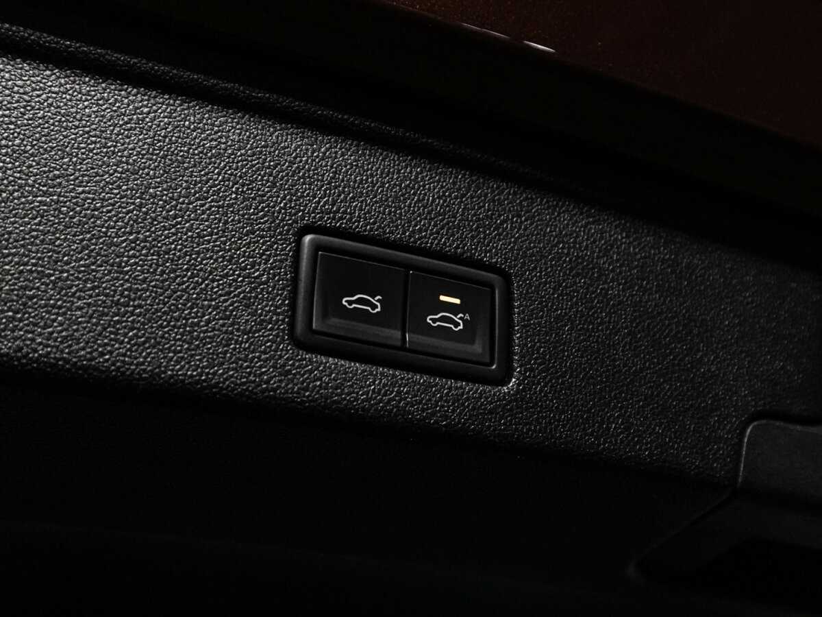 Купить Volkswagen Touareg, 2019, 145 123 км, фото №17