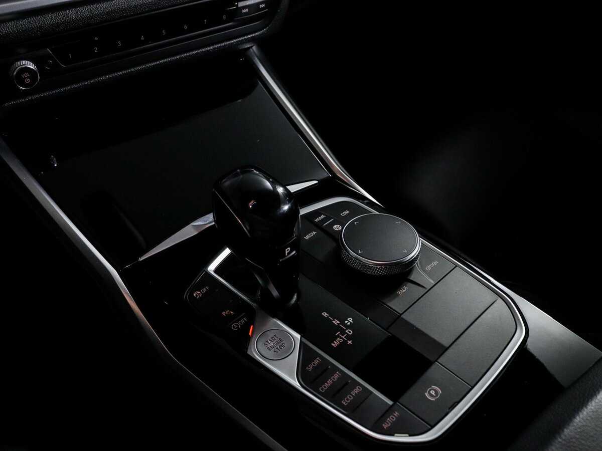 Купить BMW 3 серии 318d, 2019, 95 281 км, фото №17