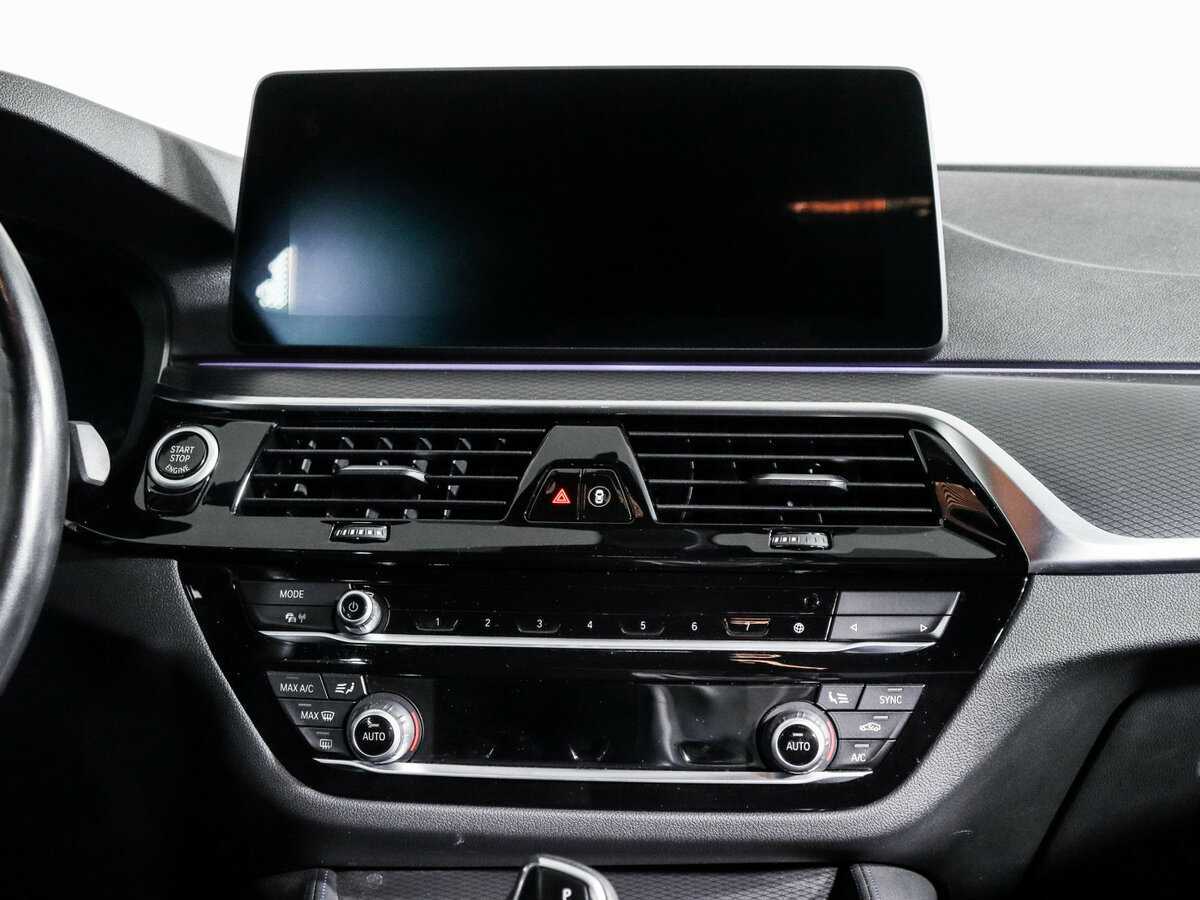 Купить BMW 5 серии 520d xDrive, 2021, 51 459 км, фото №13