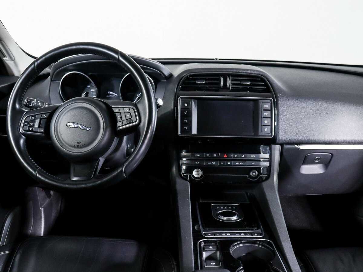 Купить Jaguar F-Pace, 2017, 124 874 км, фото №12