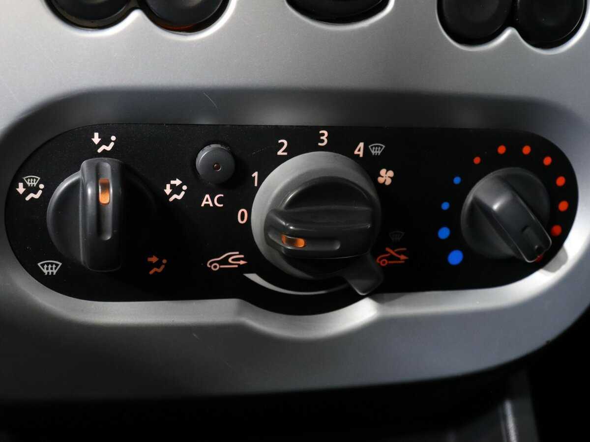 Купить Renault Sandero Stepway, 2011, 130 582 км, фото №12