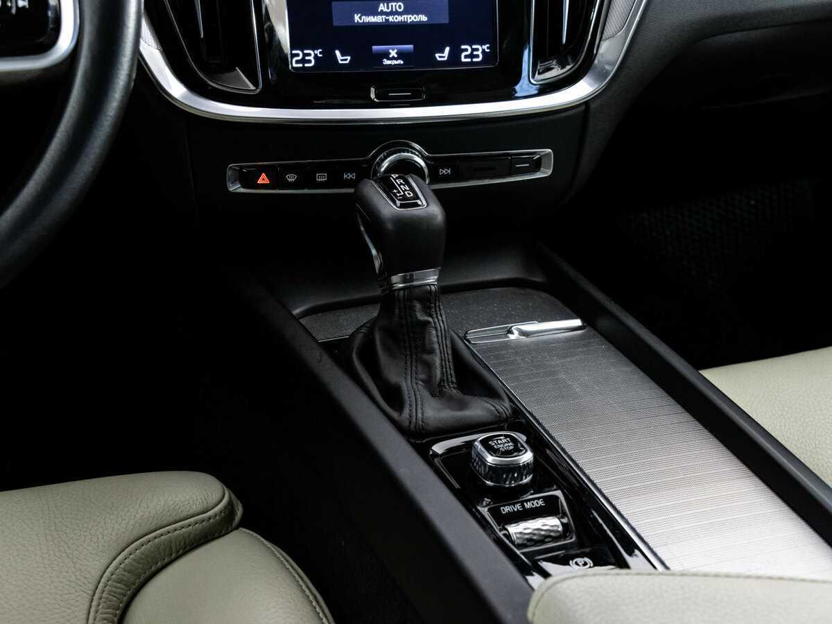 Купить Volvo V60 Cross Country, 2019, 112 409 км, фото №12