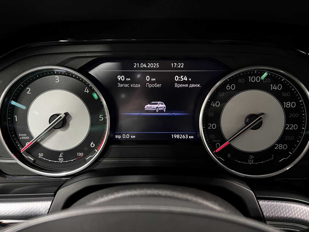 Купить Volkswagen Touareg, 2018, 198 264 км, фото №13